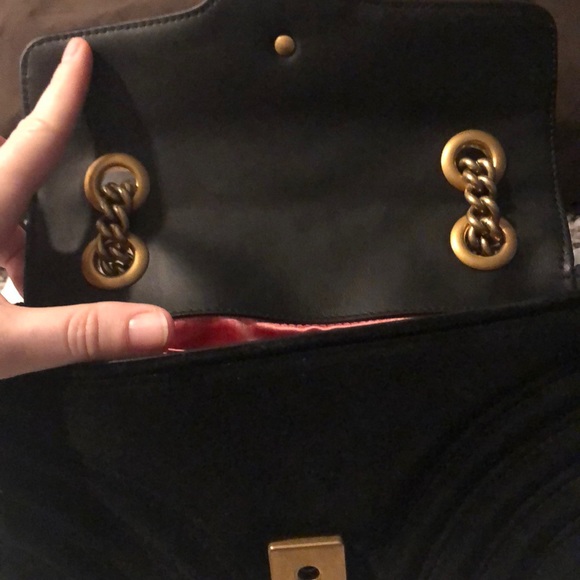 [SOLD] Gucci black velvet Marmont mini - Picture 3 of 8
